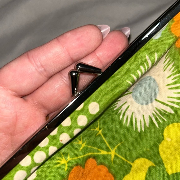 Marimekko Floral Green Kiss Lock Clutch/Pouch - Picture 9 of 9